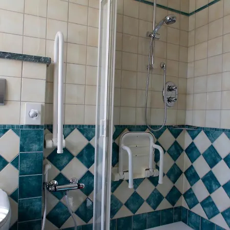 Fridau شقة فندقية 4*