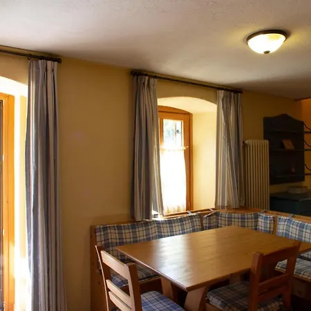 Fridau شقة فندقية 4*